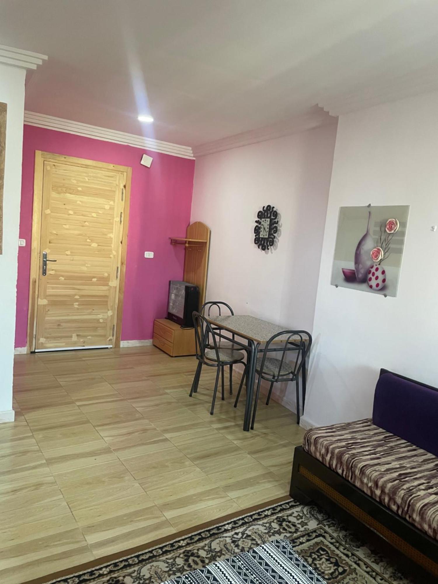 Cosy Furnished Appartment Ezzahra Bagian luar foto